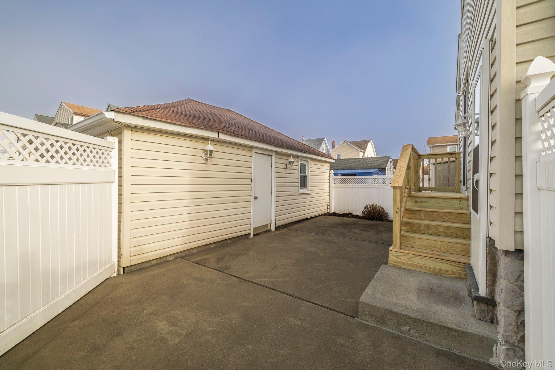 Single Family Lawson  Nassau County, NY 11518, MLS-970634-27