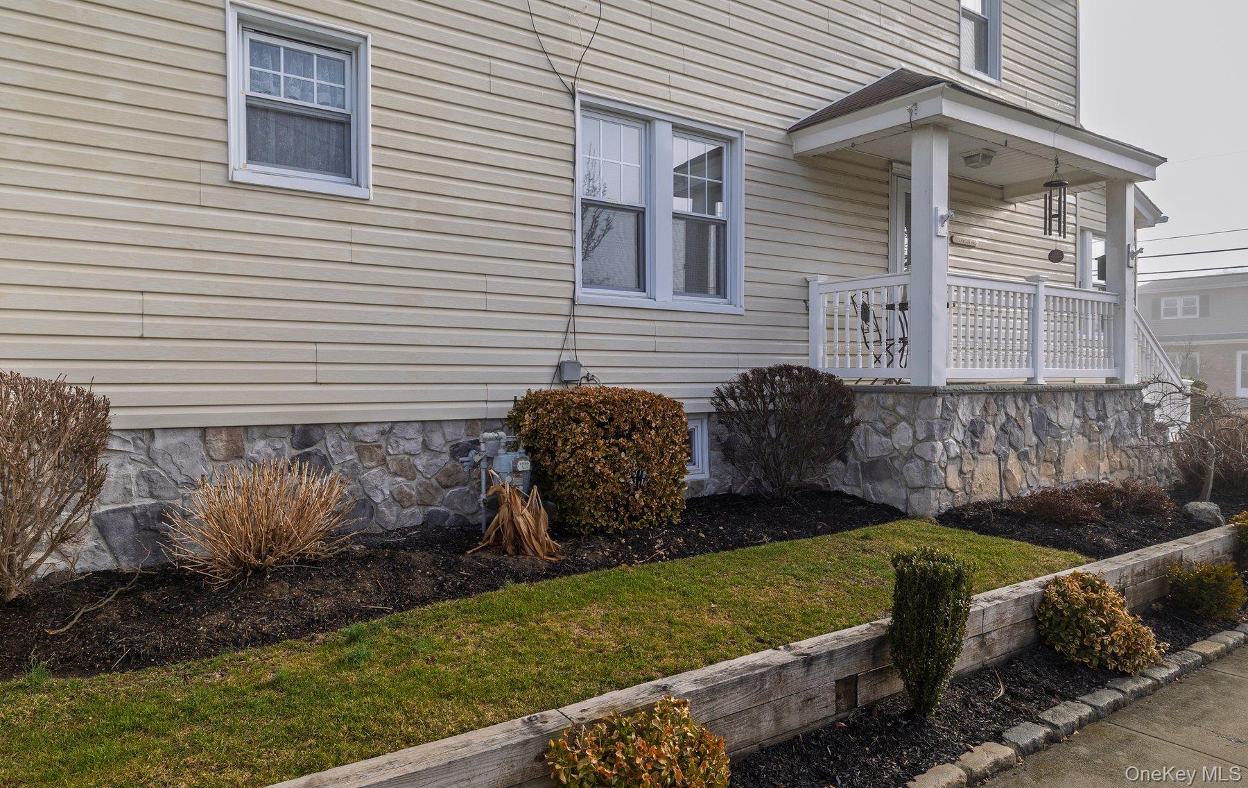 Single Family Lawson  Nassau County, NY 11518, MLS-970634-30