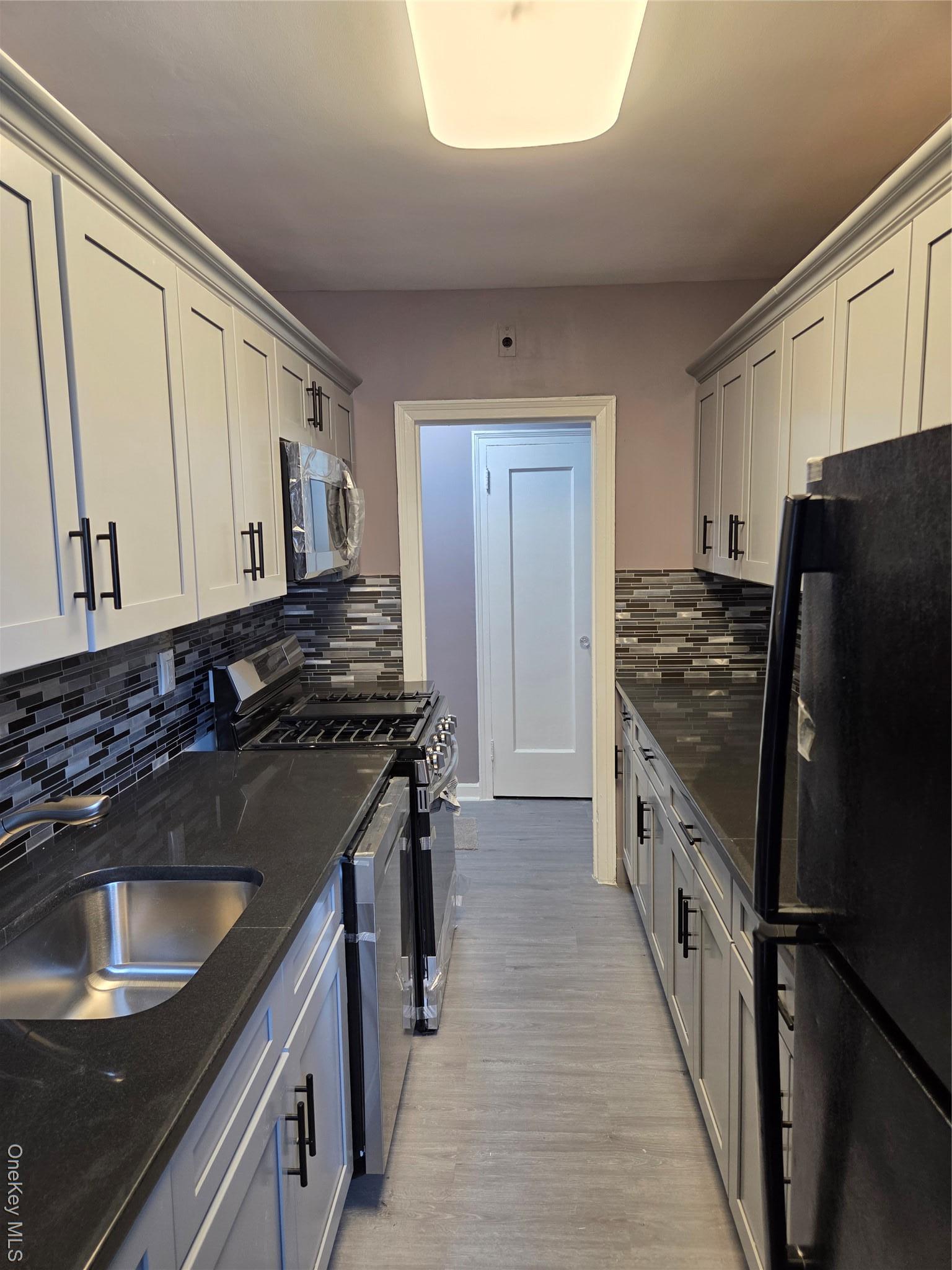 Coop Hobart  Queens, NY 11377, MLS-970641-7