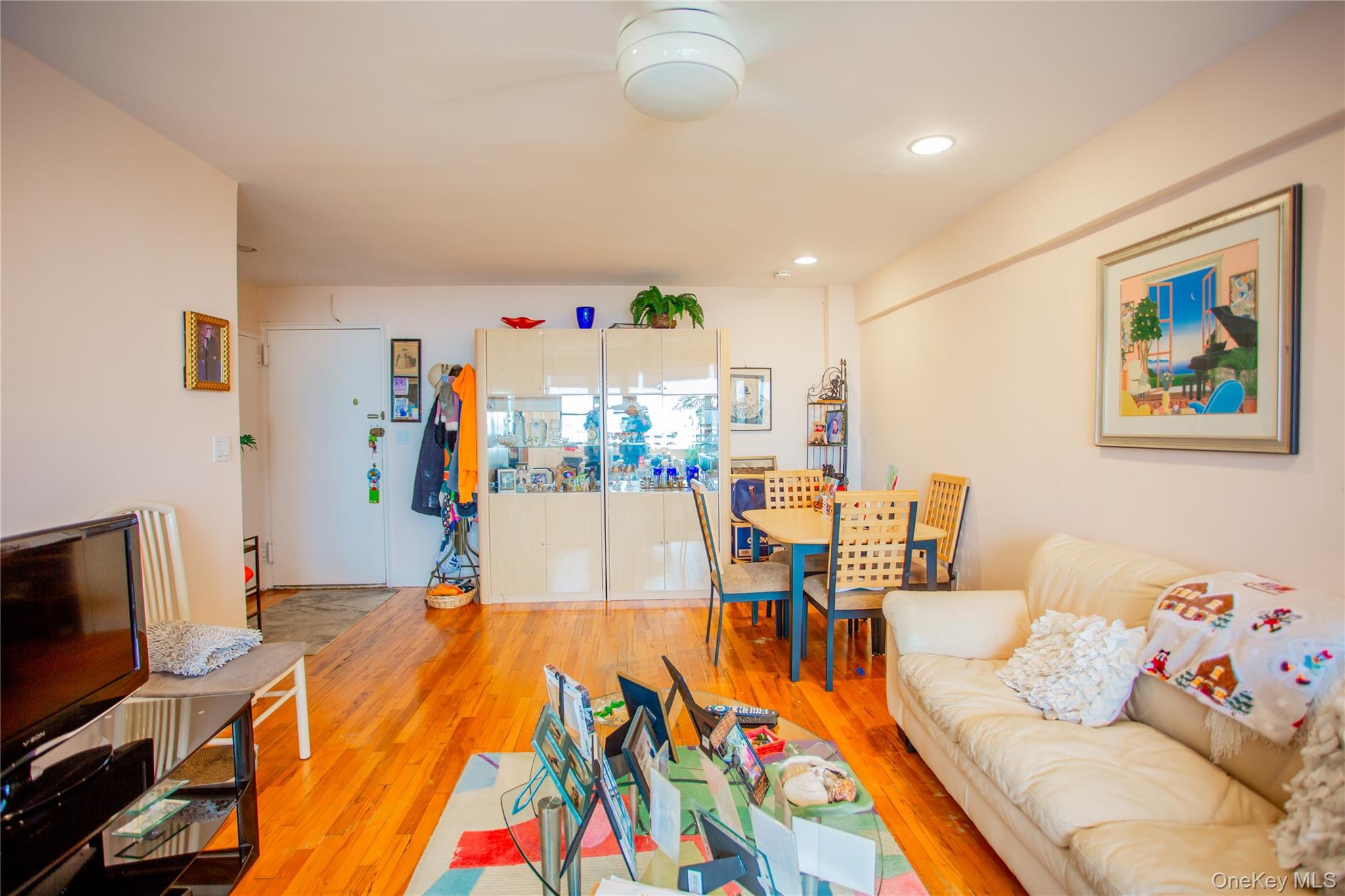 Coop Broadway  Nassau County, NY 11561, MLS-970645-10