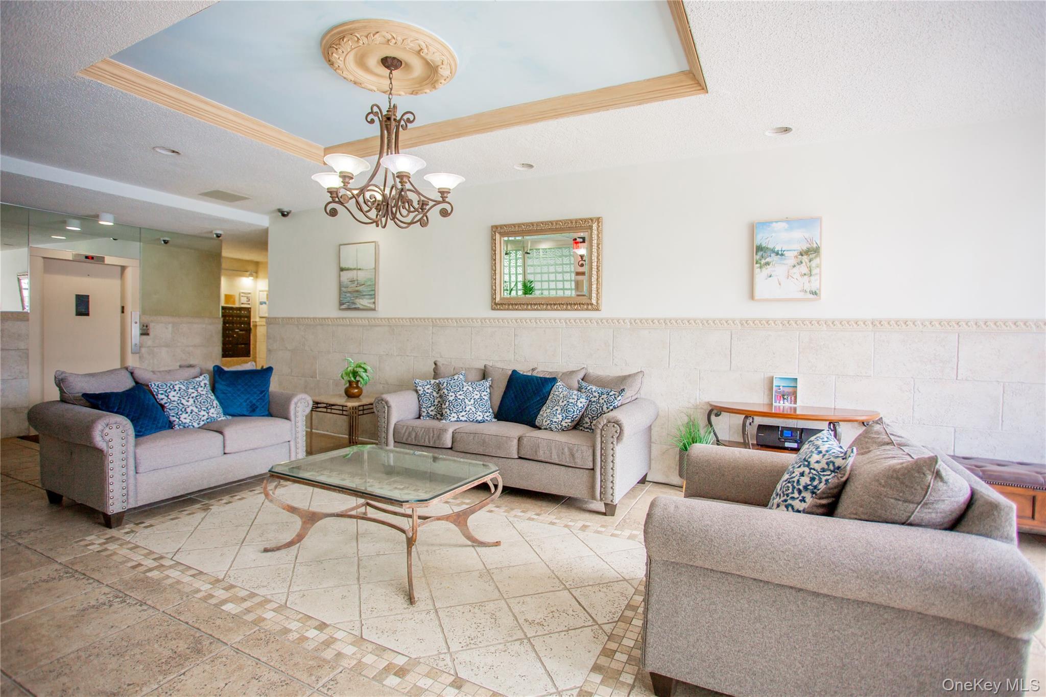 Coop Broadway  Nassau County, NY 11561, MLS-970645-2