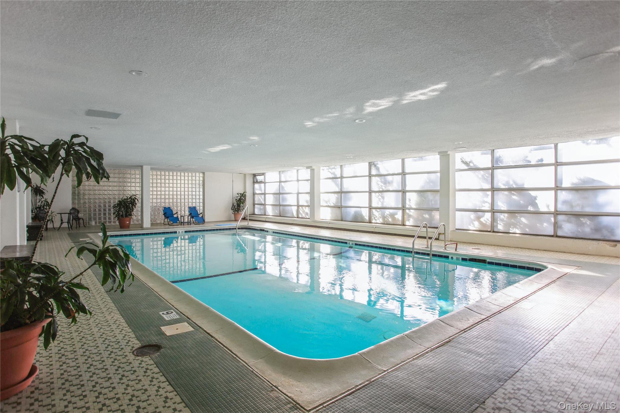 Coop Broadway  Nassau County, NY 11561, MLS-970645-30