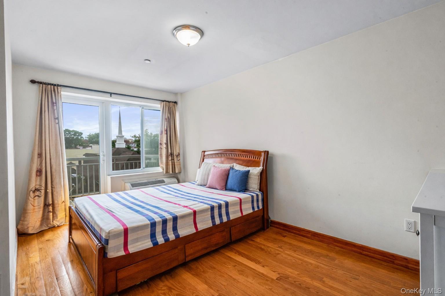 Condo 111th  Queens, NY 11368, MLS-970650-10