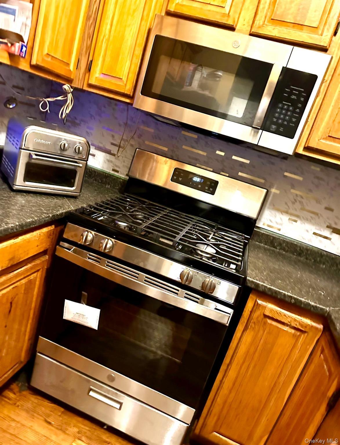 Single Family Saint Marks  Brooklyn, NY 11233, MLS-970652-7