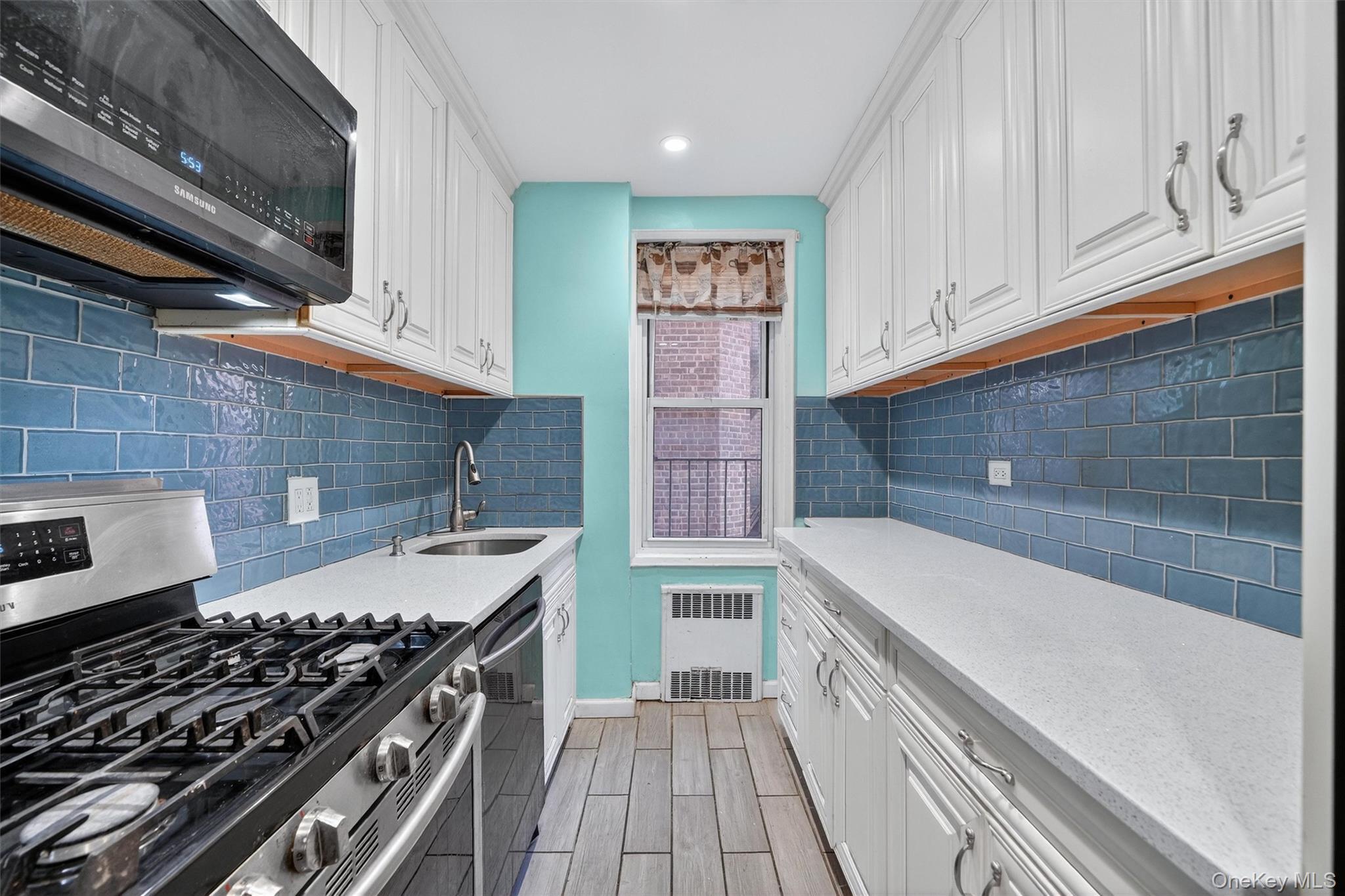 Coop Riverdale  Bronx, NY 10471, MLS-970654-22