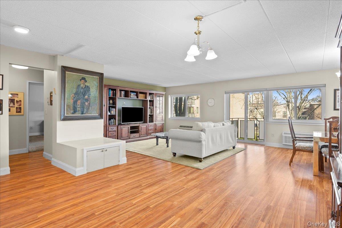 Condo Greenridge Westchester County, NY 10605, MLS-970657-12