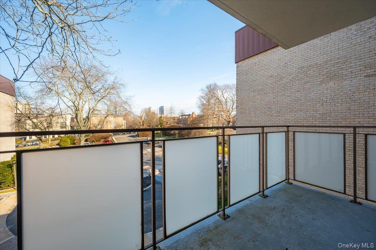 Condo Greenridge Westchester County, NY 10605, MLS-970657-18