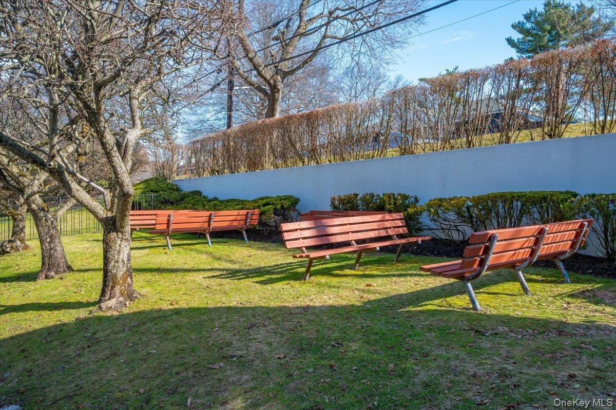 Condo Greenridge Westchester County, NY 10605, MLS-970657-2