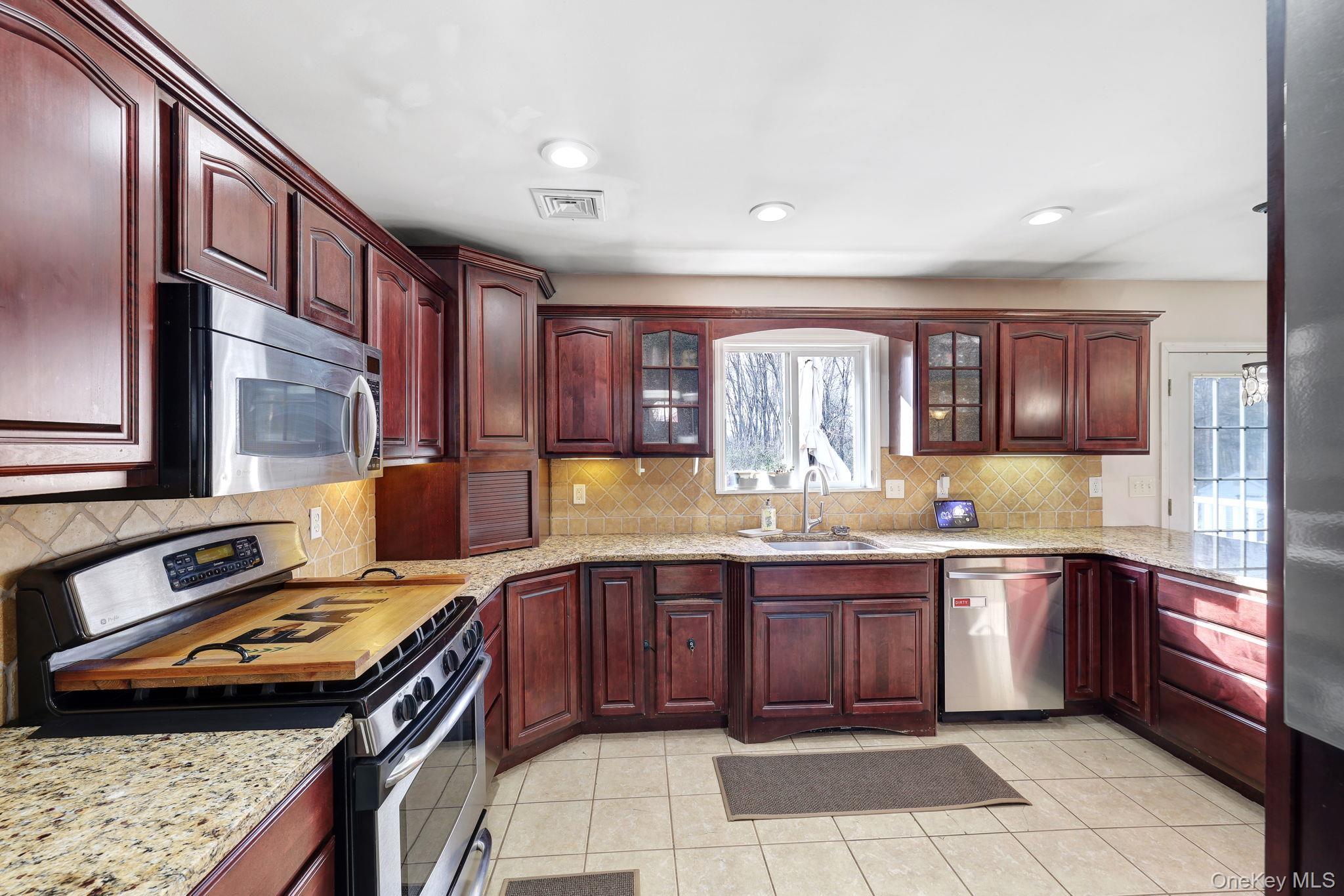 Single Family Maureen  Orange County, NY 10940, MLS-970664-22