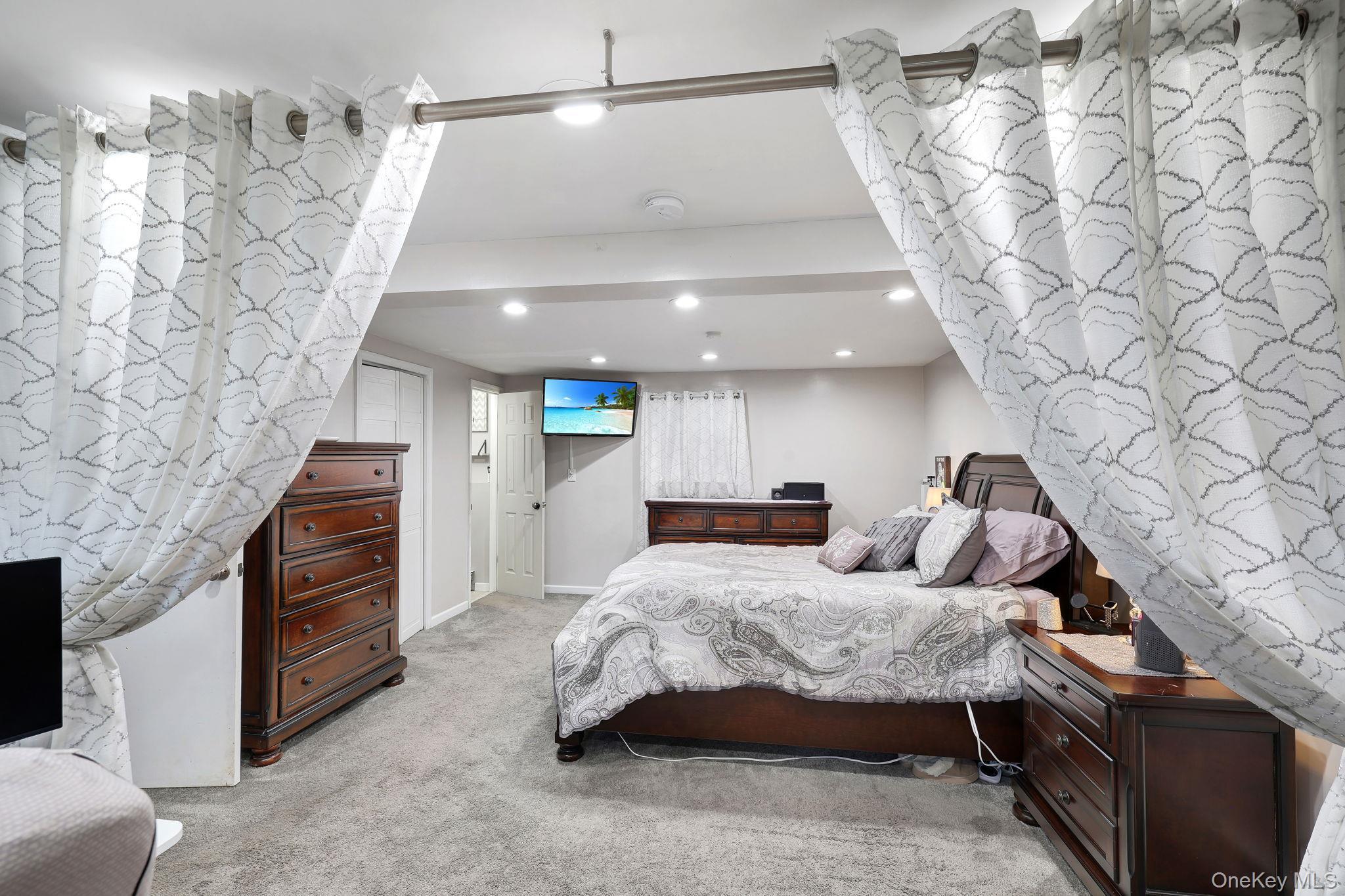 Single Family Maureen  Orange County, NY 10940, MLS-970664-32