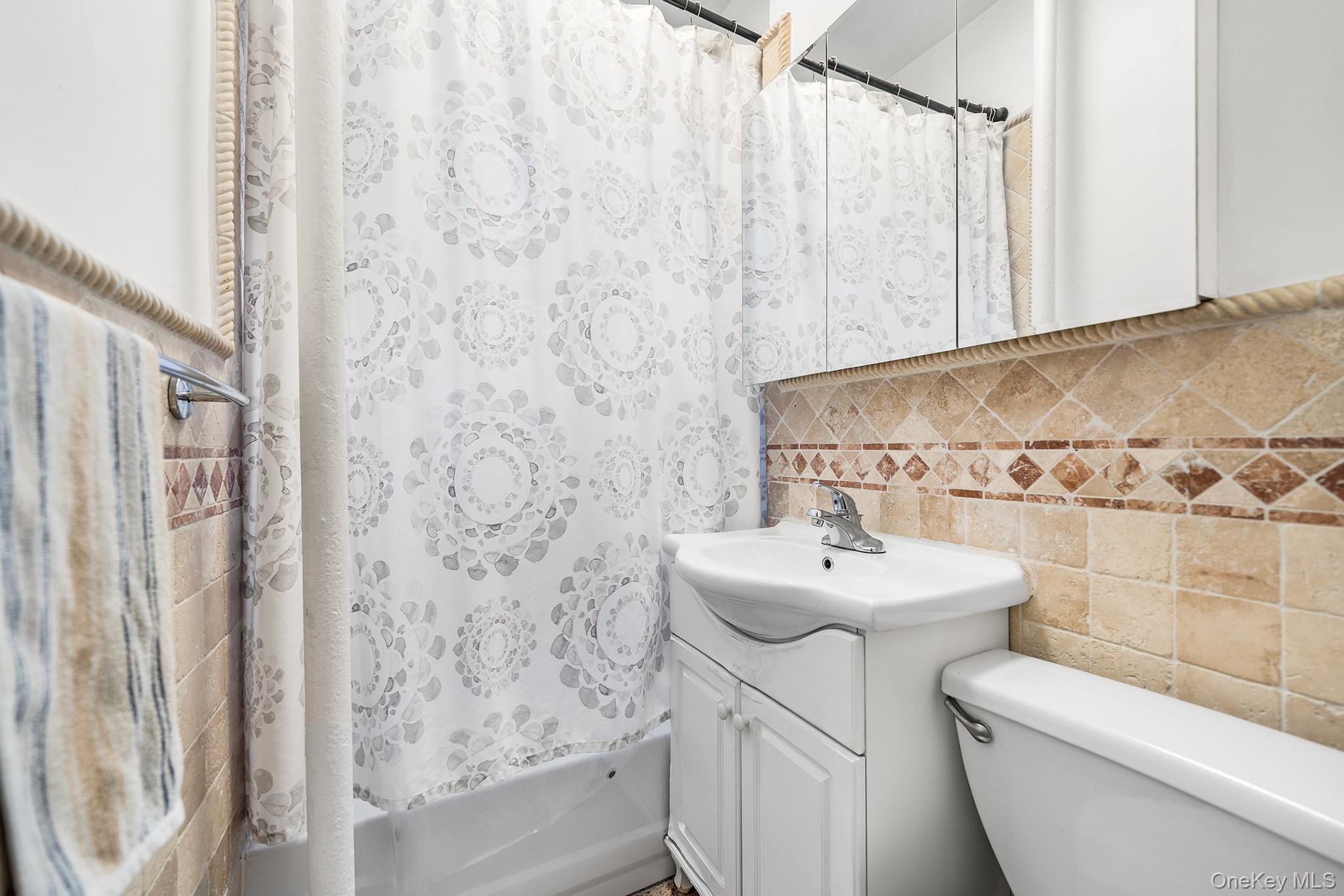 Coop 33rd  Queens, NY 11105, MLS-970667-9