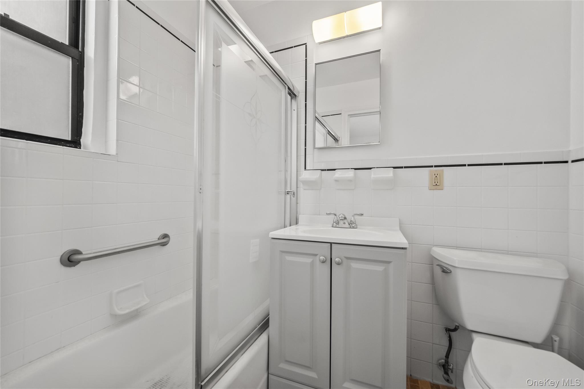 Coop Hartsdale  Westchester County, NY 10530, MLS-970687-10