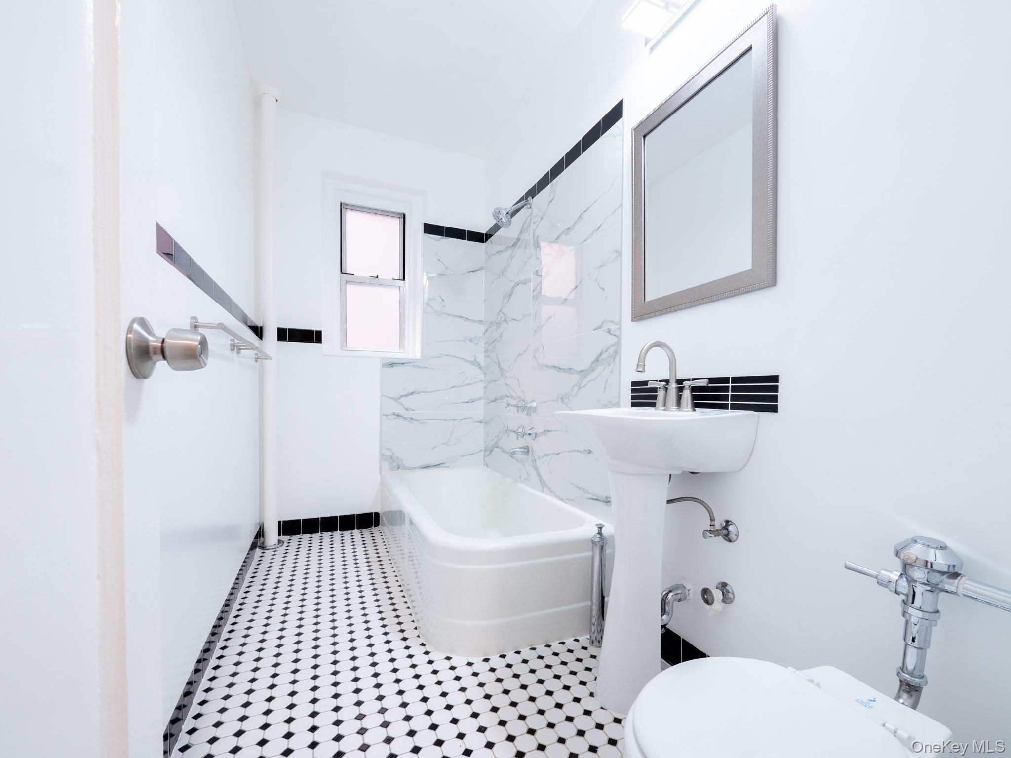 Coop Saunders  Queens, NY 11375, MLS-970708-7