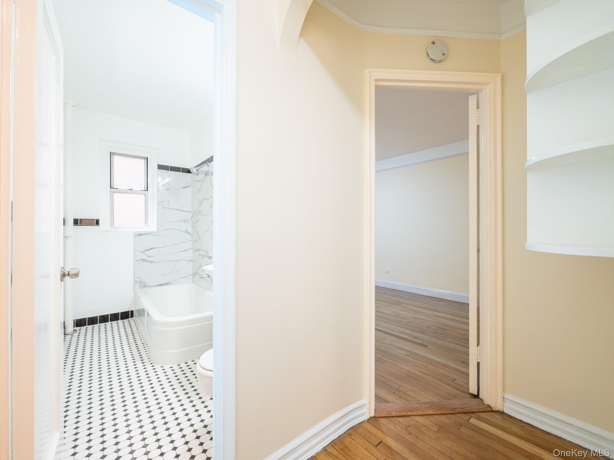 Coop Saunders  Queens, NY 11375, MLS-970708-8