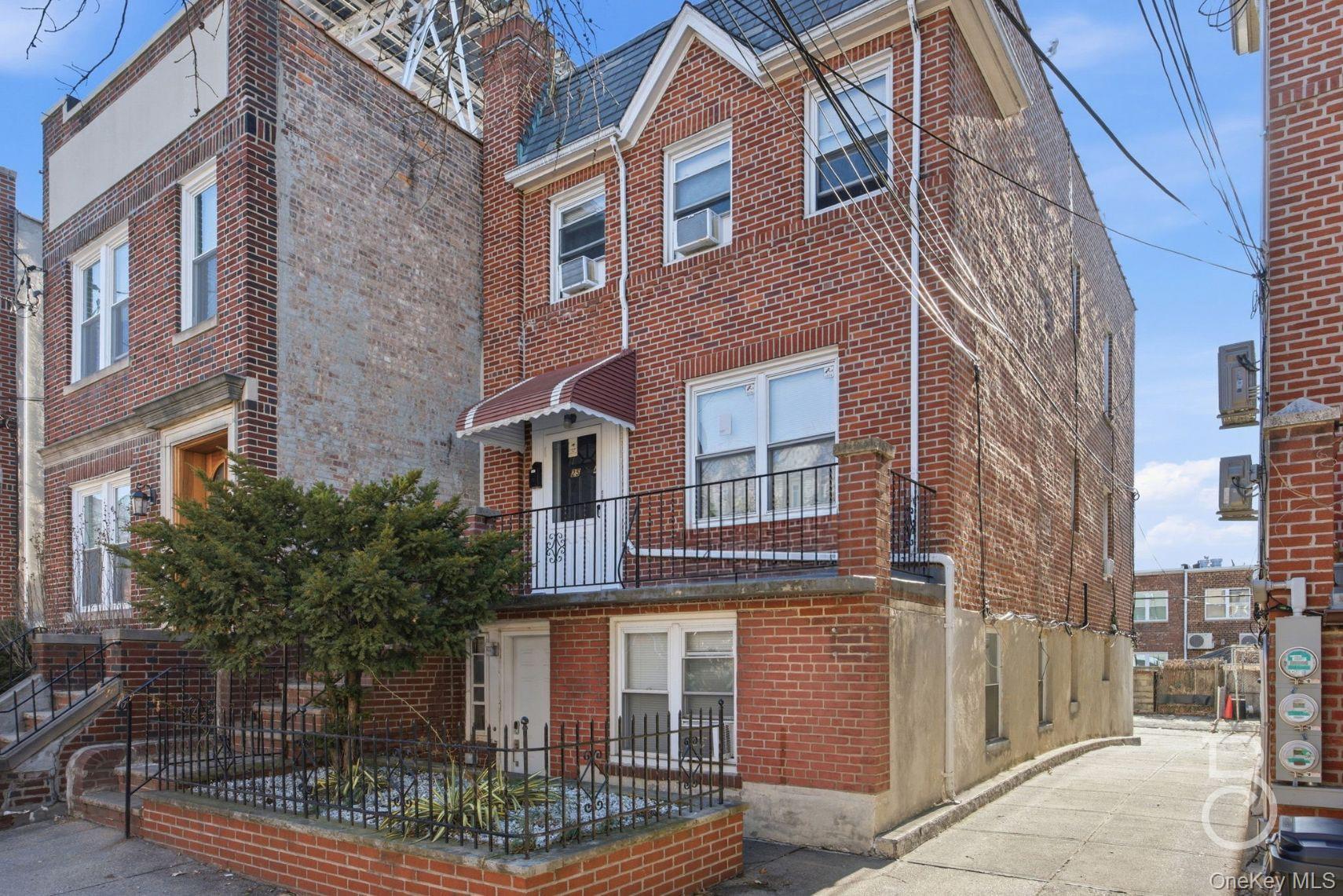 Single Family 42nd  Queens, NY 11103, MLS-970717-2