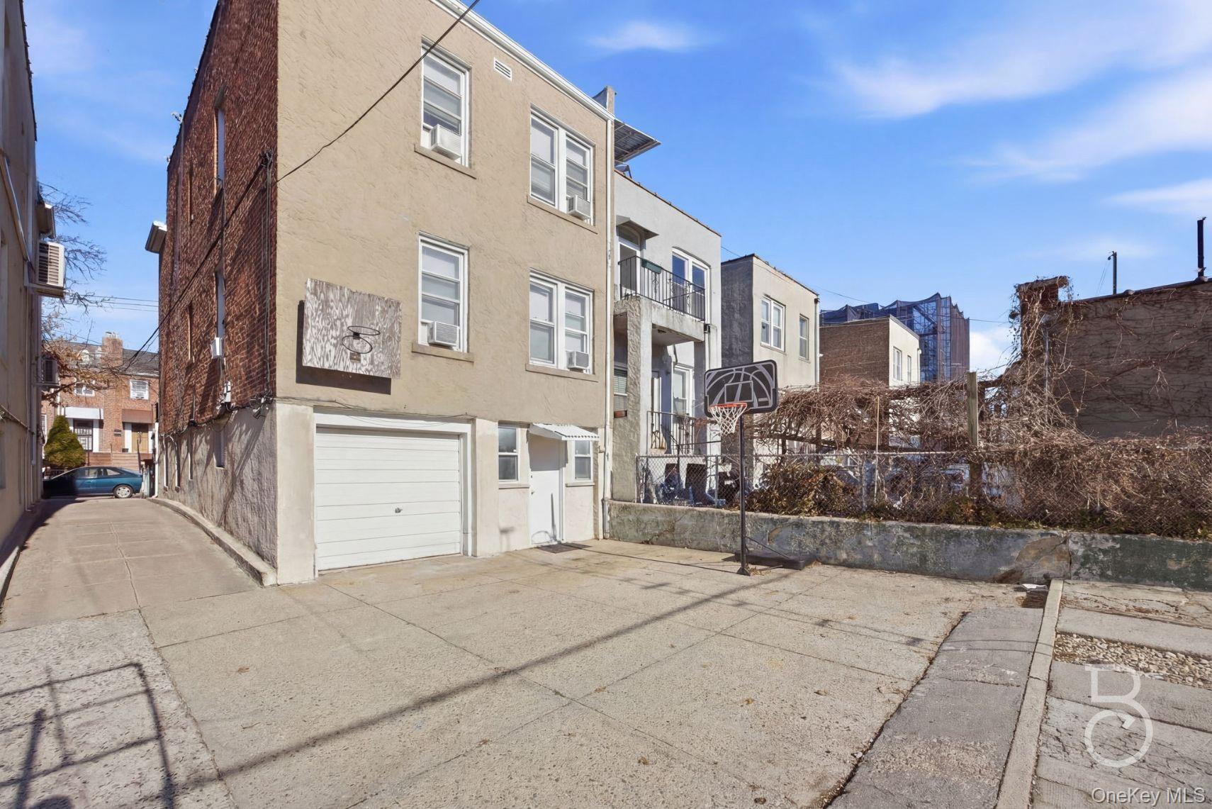 Single Family 42nd  Queens, NY 11103, MLS-970717-21