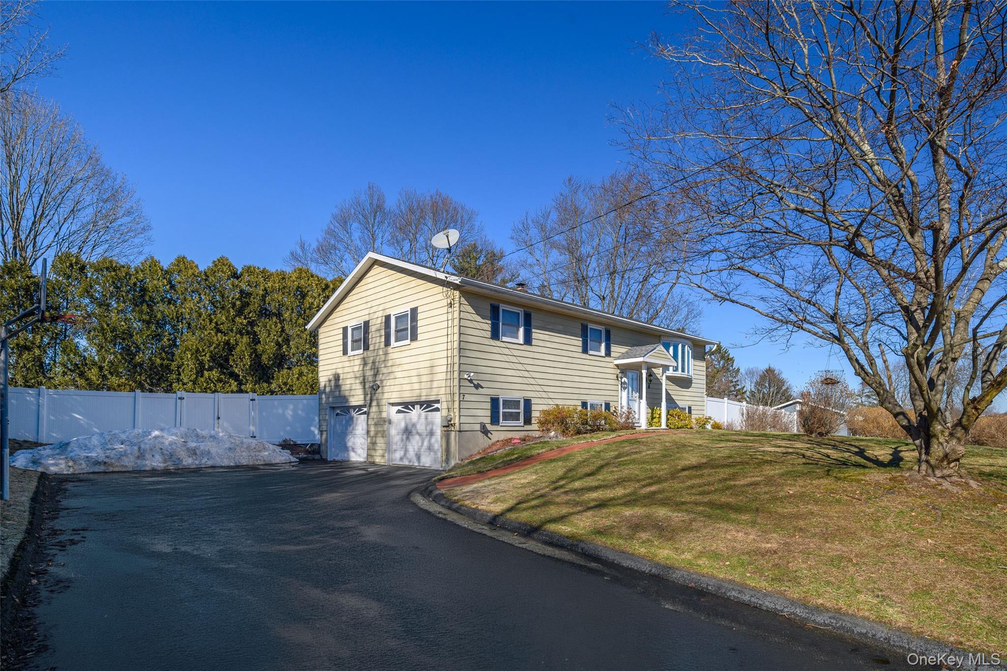 Single Family Bittersweet Dr,  Danbury  Out Of Area, NY 06811, MLS-970731-30
