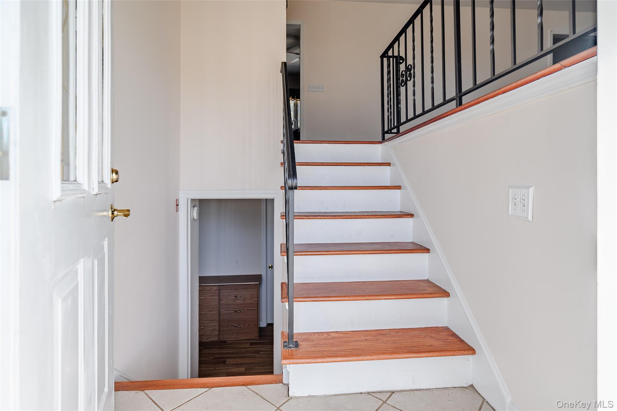 Single Family Bittersweet Dr,  Danbury  Out Of Area, NY 06811, MLS-970731-4