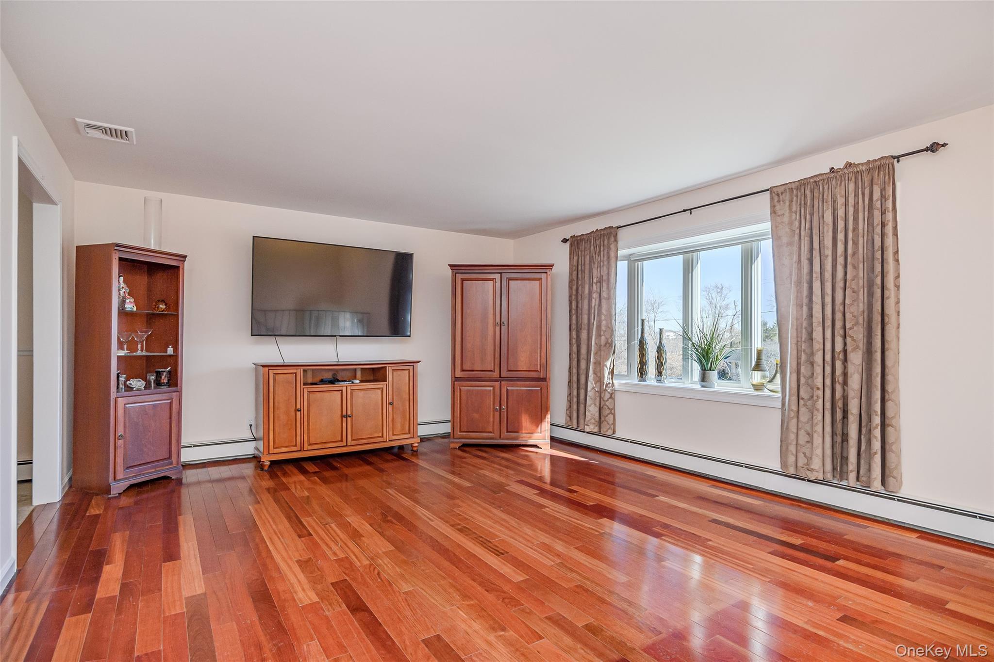 Single Family Bittersweet Dr,  Danbury  Out Of Area, NY 06811, MLS-970731-6