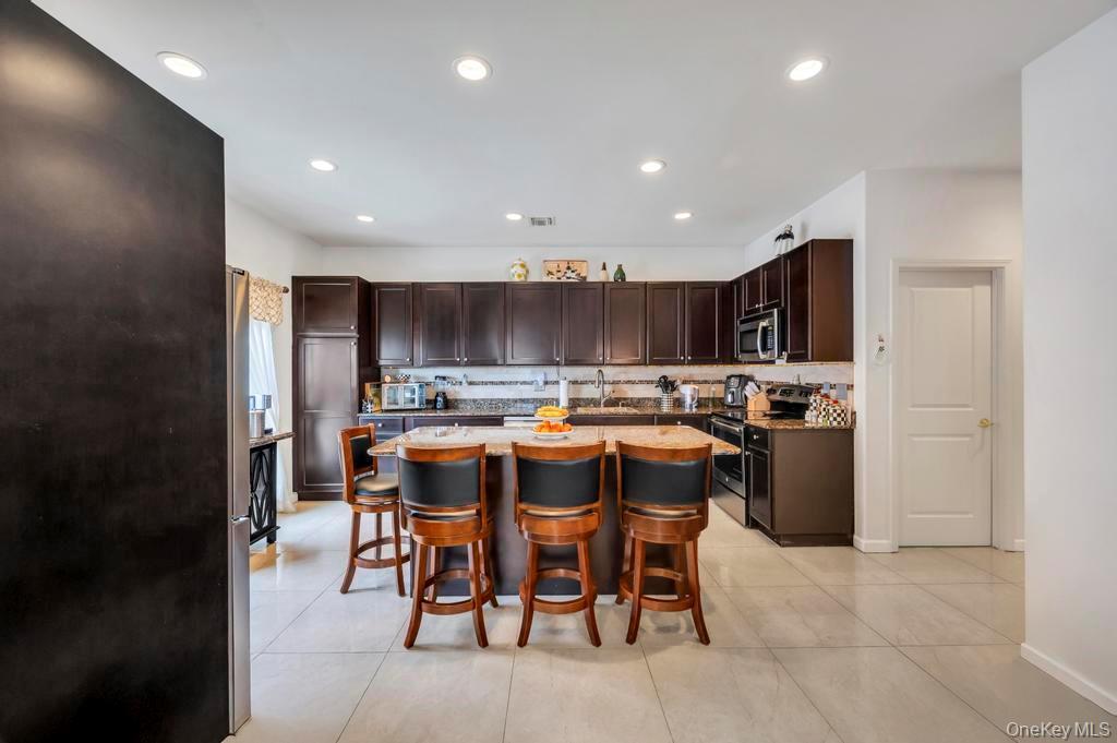 Single Family Flower  Suffolk County, NY 11967, MLS-970737-18