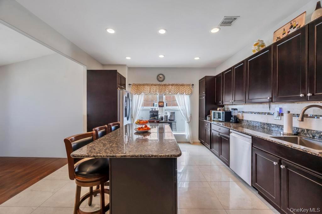 Single Family Flower  Suffolk County, NY 11967, MLS-970737-19