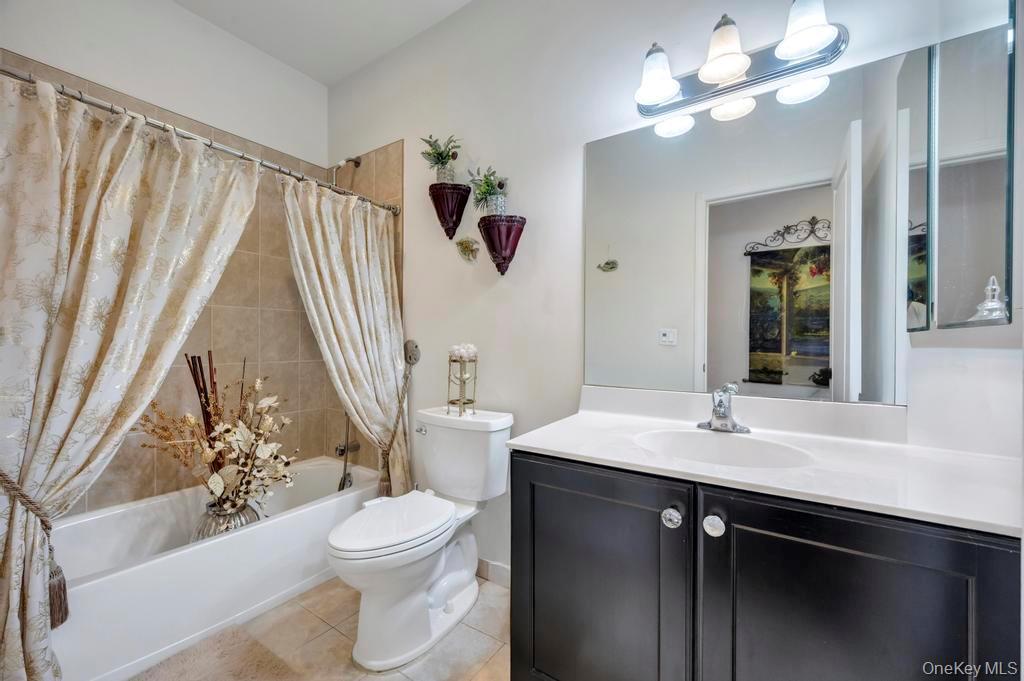 Single Family Flower  Suffolk County, NY 11967, MLS-970737-23