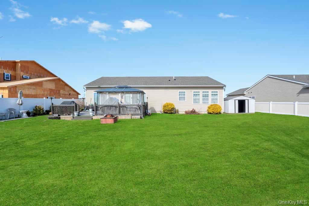 Single Family Flower  Suffolk County, NY 11967, MLS-970737-9