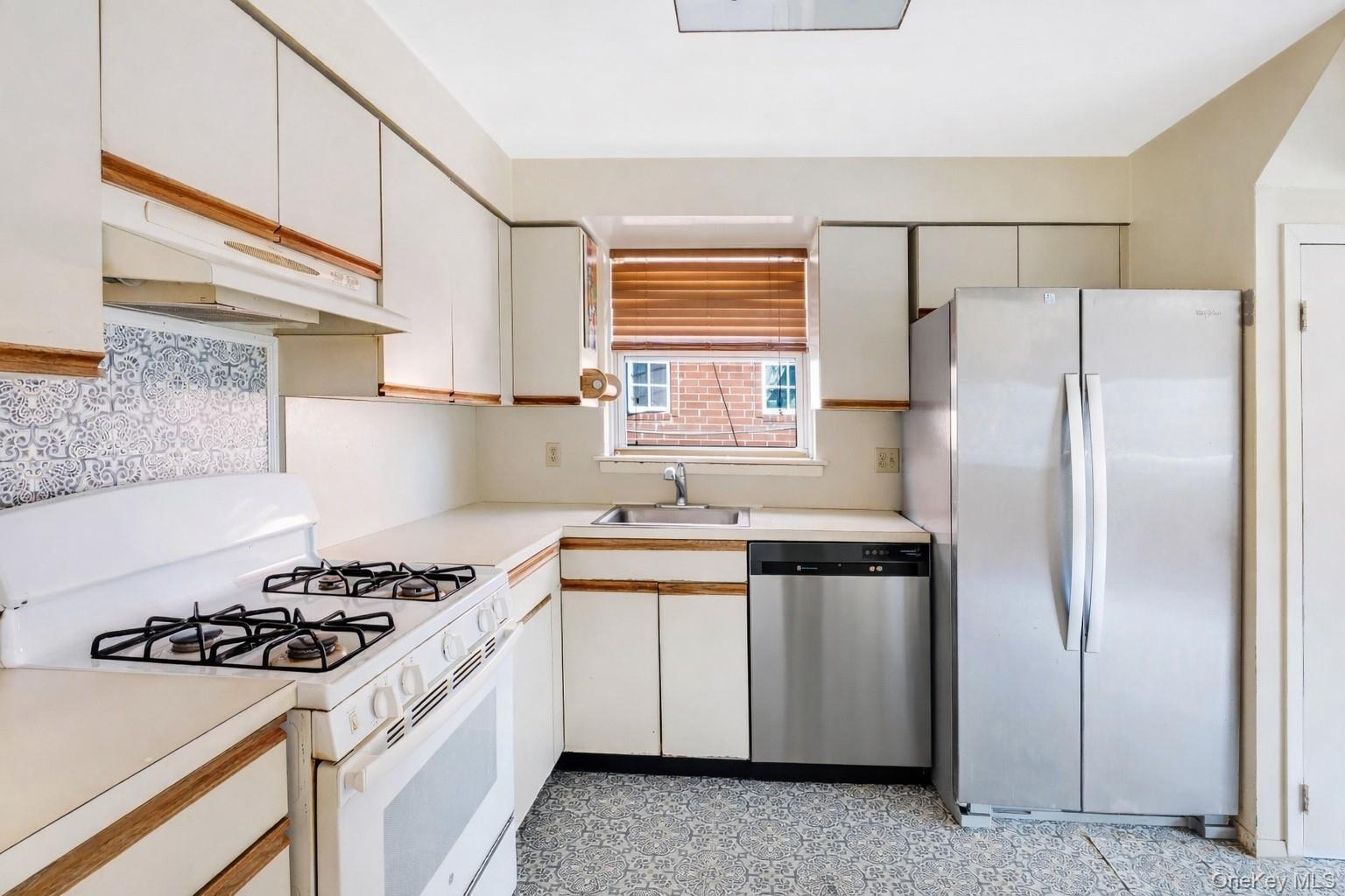 Single Family West  Brooklyn, NY 11223, MLS-970741-6