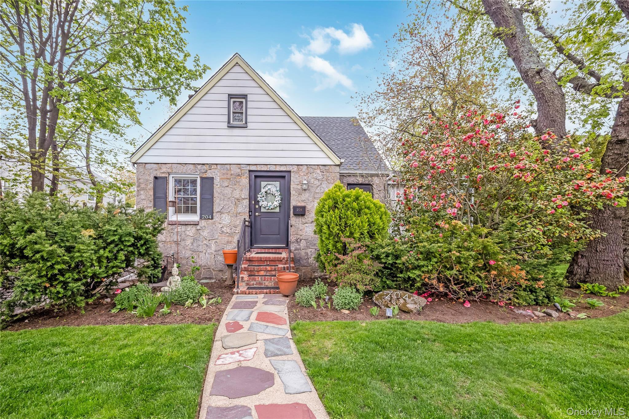 Single Family Franklin  Nassau County, NY 11565, MLS-970751-3