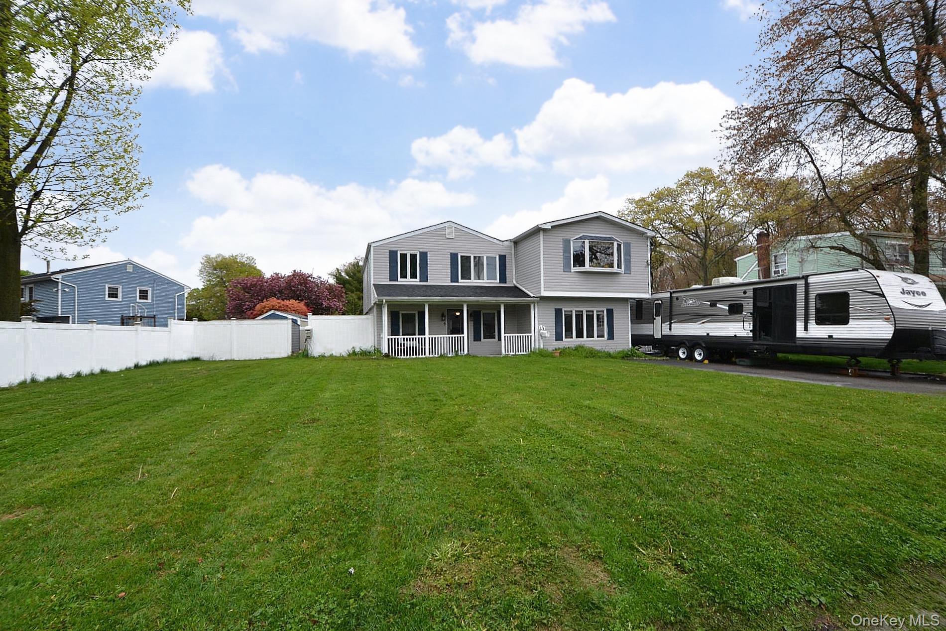 Single Family Fuller Avenue Suffolk County, NY 11751, MLS-970763-12