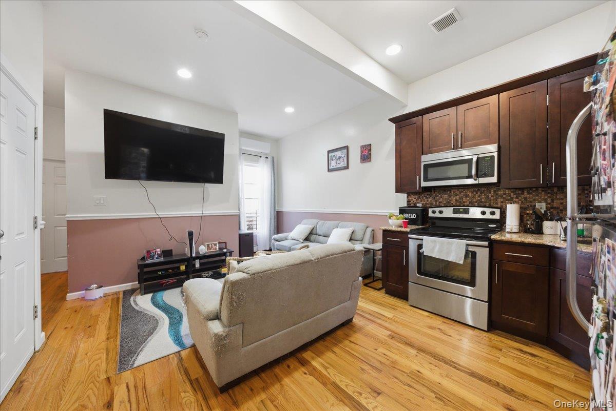Single Family Findlay  Bronx, NY 10456, MLS-970775-15
