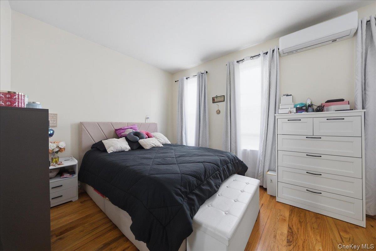 Single Family Findlay  Bronx, NY 10456, MLS-970775-20