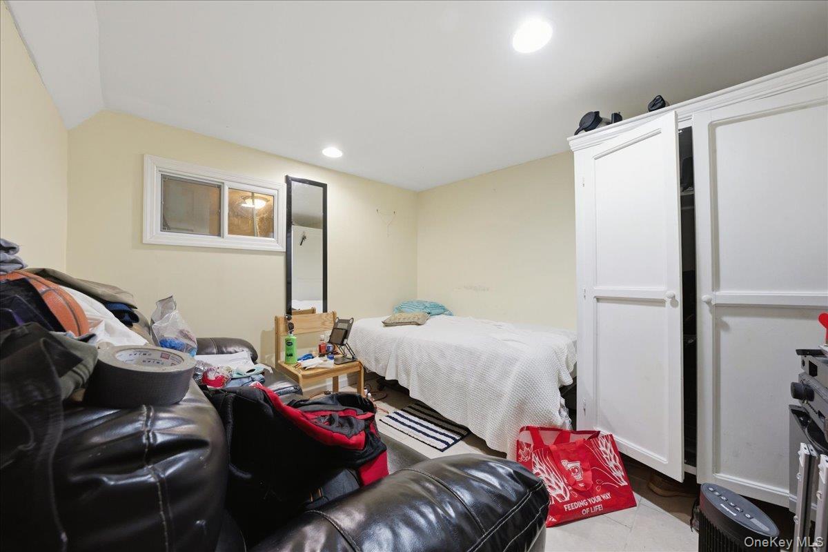 Single Family Findlay  Bronx, NY 10456, MLS-970775-24