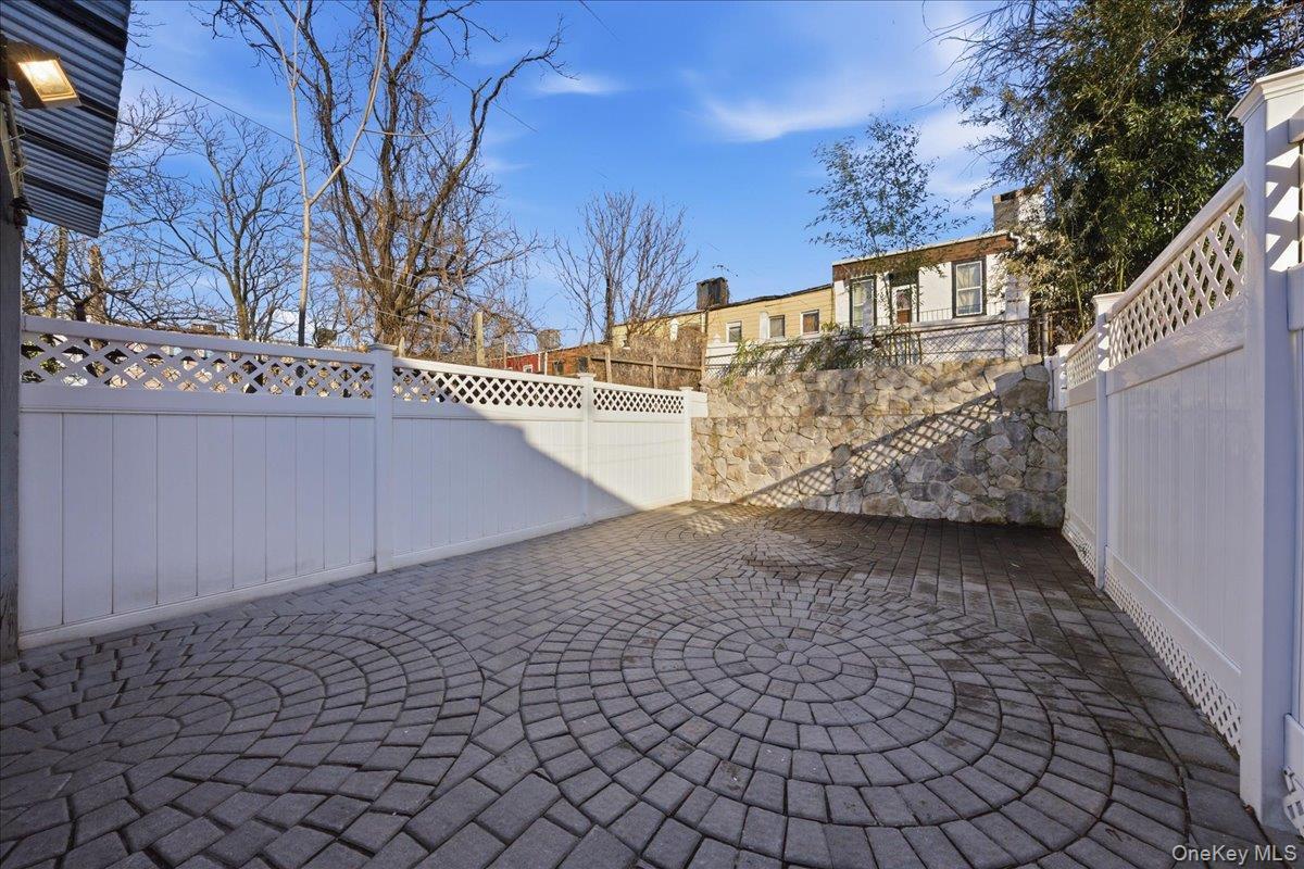 Single Family Findlay  Bronx, NY 10456, MLS-970775-28