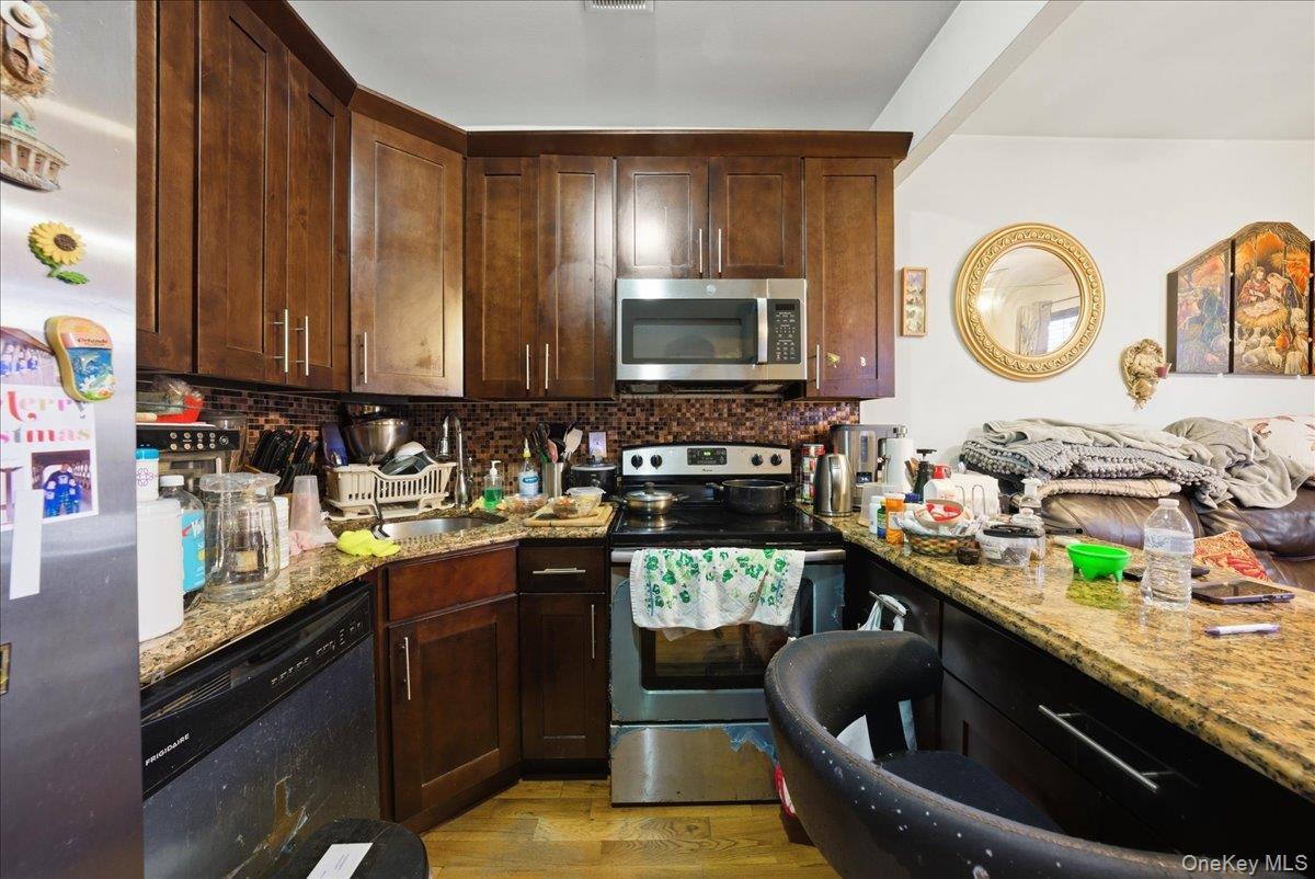 Single Family Findlay  Bronx, NY 10456, MLS-970775-8