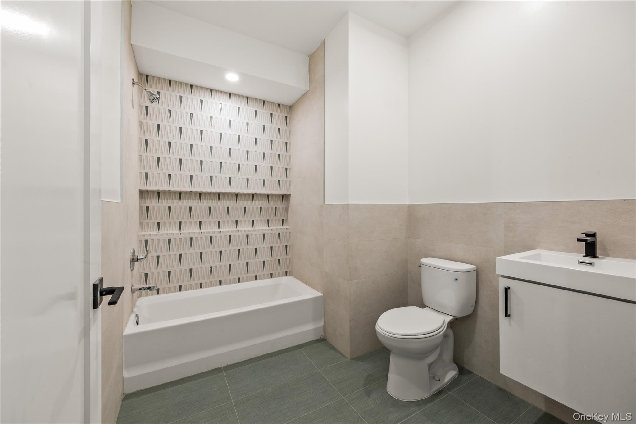 Condo Warren Rockland County, NY 10952, MLS-970782-22