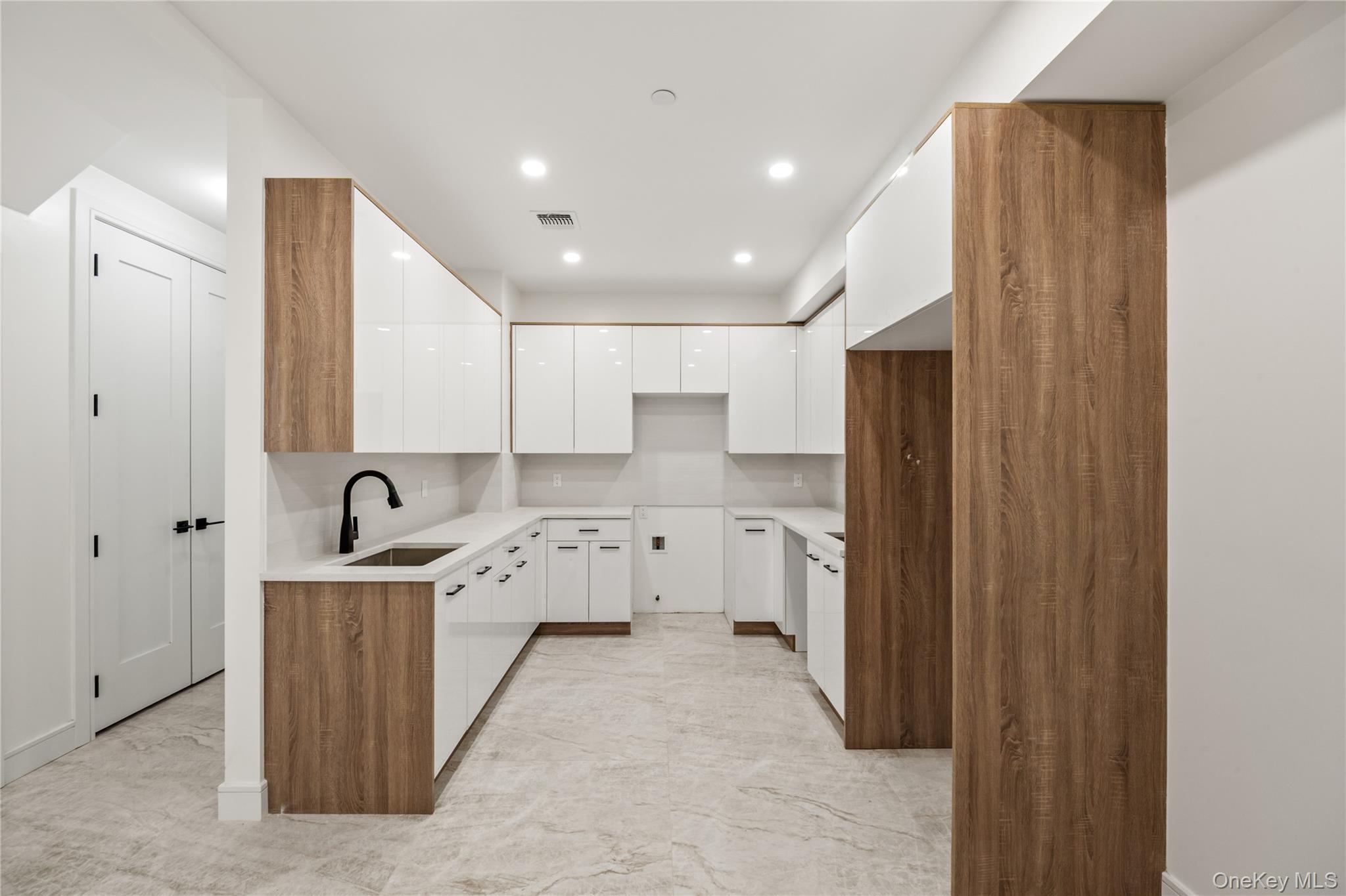 Condo Warren Rockland County, NY 10952, MLS-970782-8