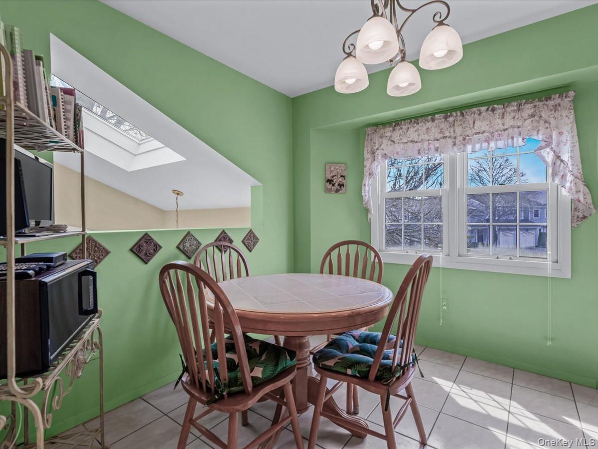 Condo Lakebridge Suffolk County, NY 11754, MLS-970789-12