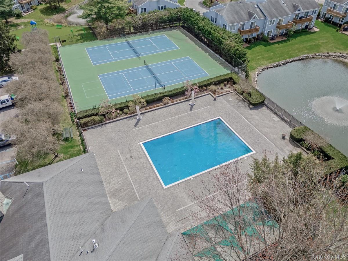 Condo Lakebridge Suffolk County, NY 11754, MLS-970789-34