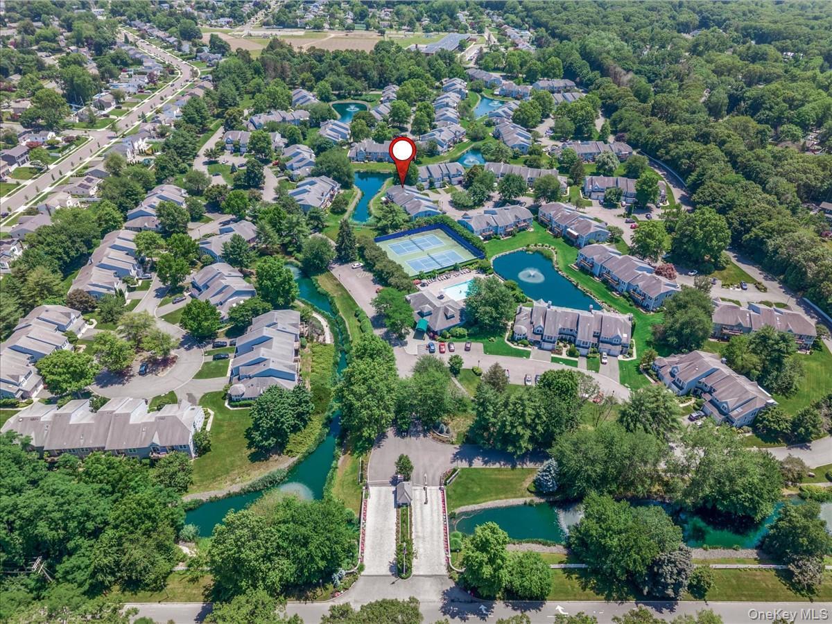 Condo Lakebridge  Suffolk County, NY 11754, MLS-970789-36