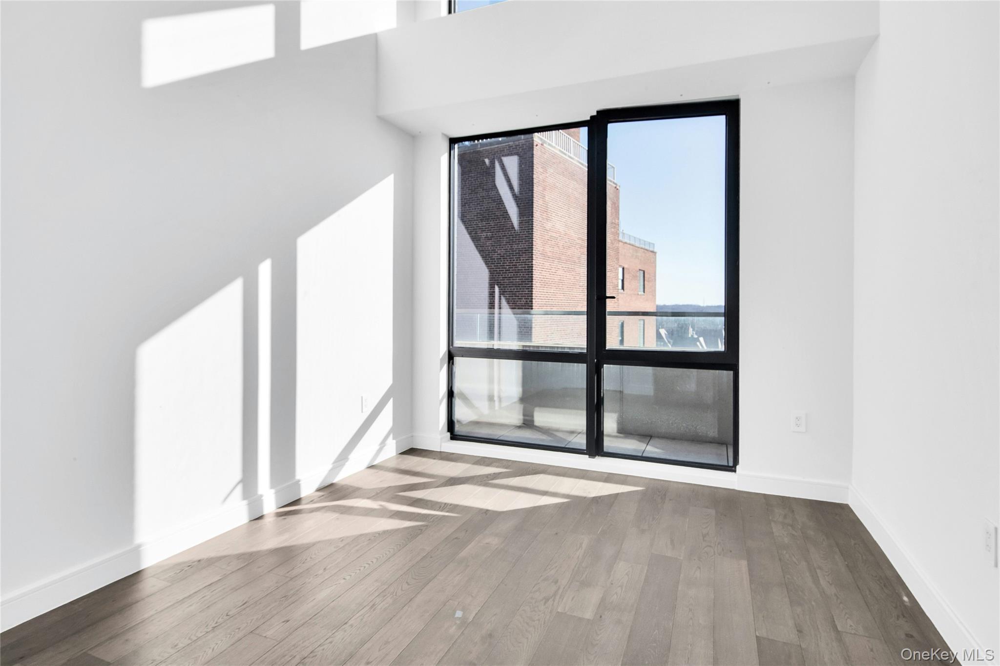 Condo Queens  Queens, NY 11375, MLS-970793-15