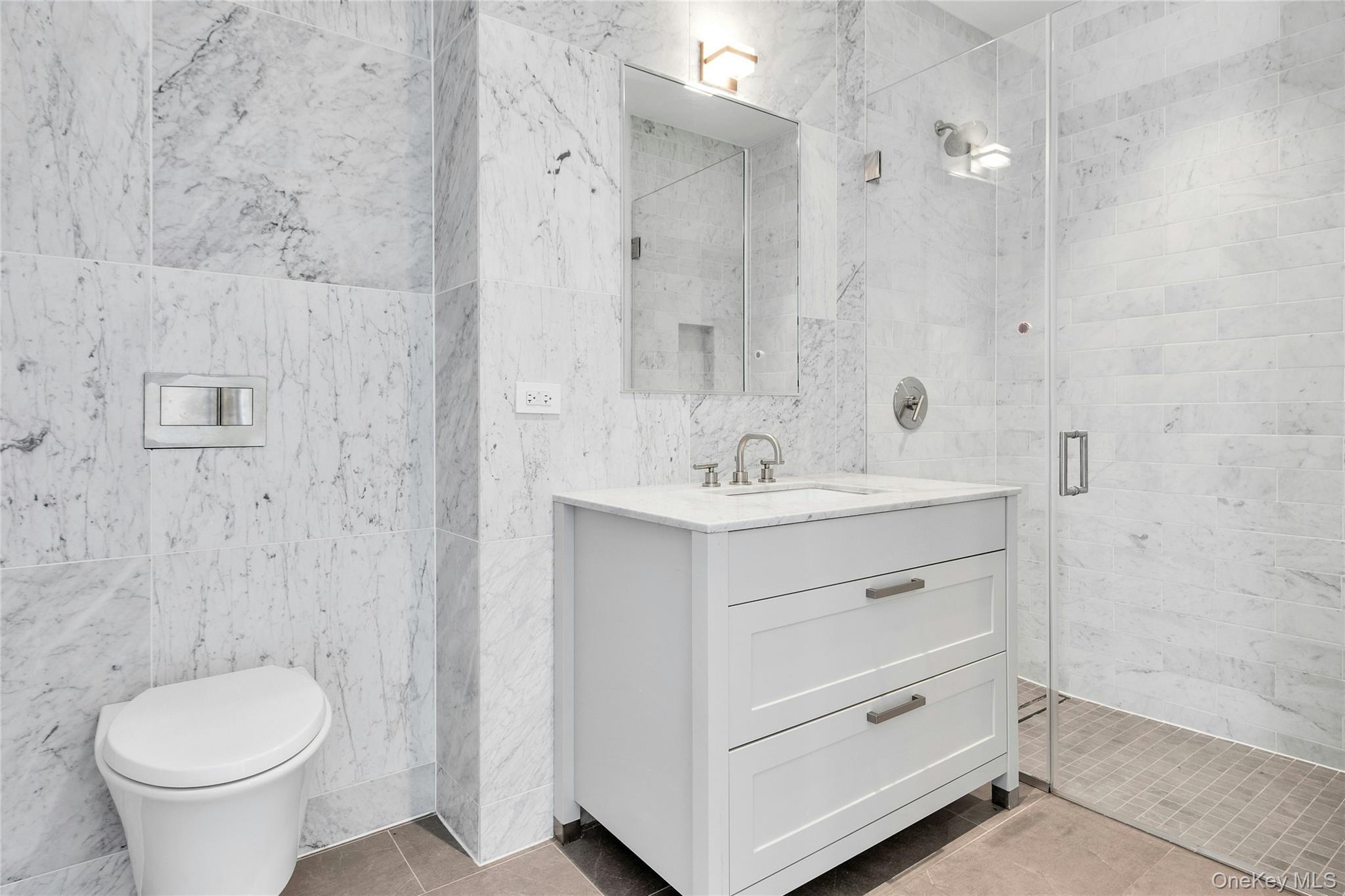 Condo Queens  Queens, NY 11375, MLS-970793-18