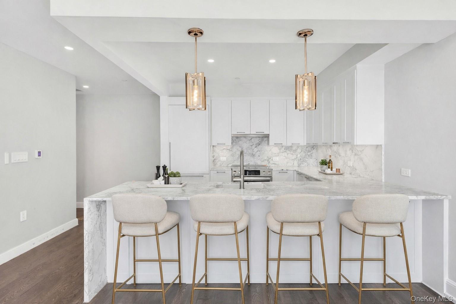 Condo Queens  Queens, NY 11375, MLS-970793-2