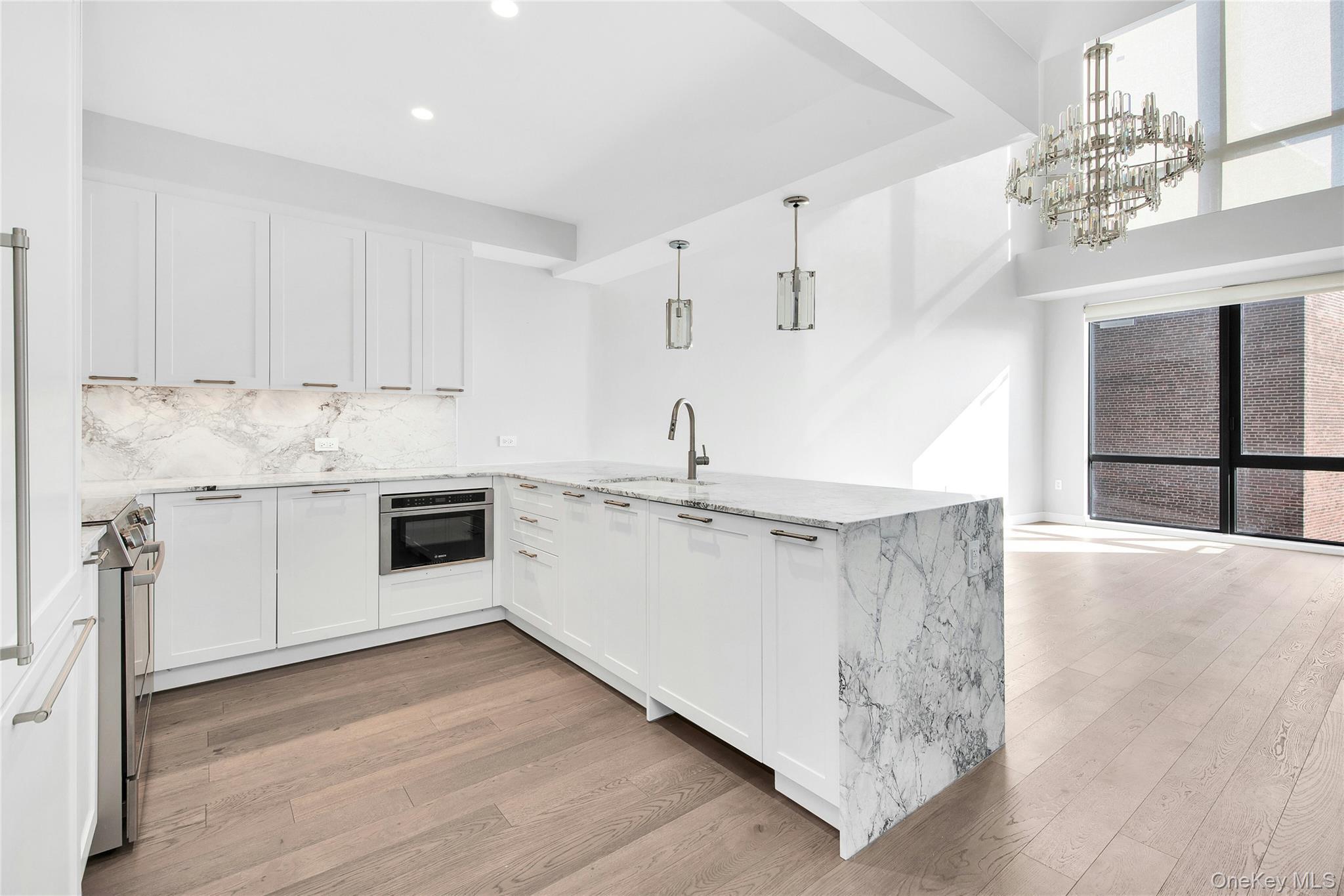 Condo Queens  Queens, NY 11375, MLS-970793-7