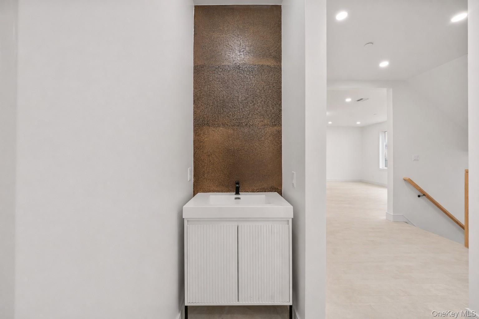 Condo Warren  Rockland County, NY 10952, MLS-970796-11