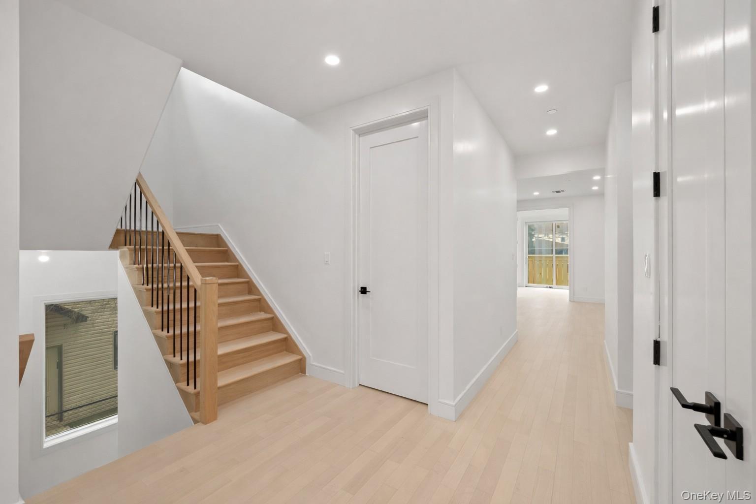 Condo Warren  Rockland County, NY 10952, MLS-970796-13