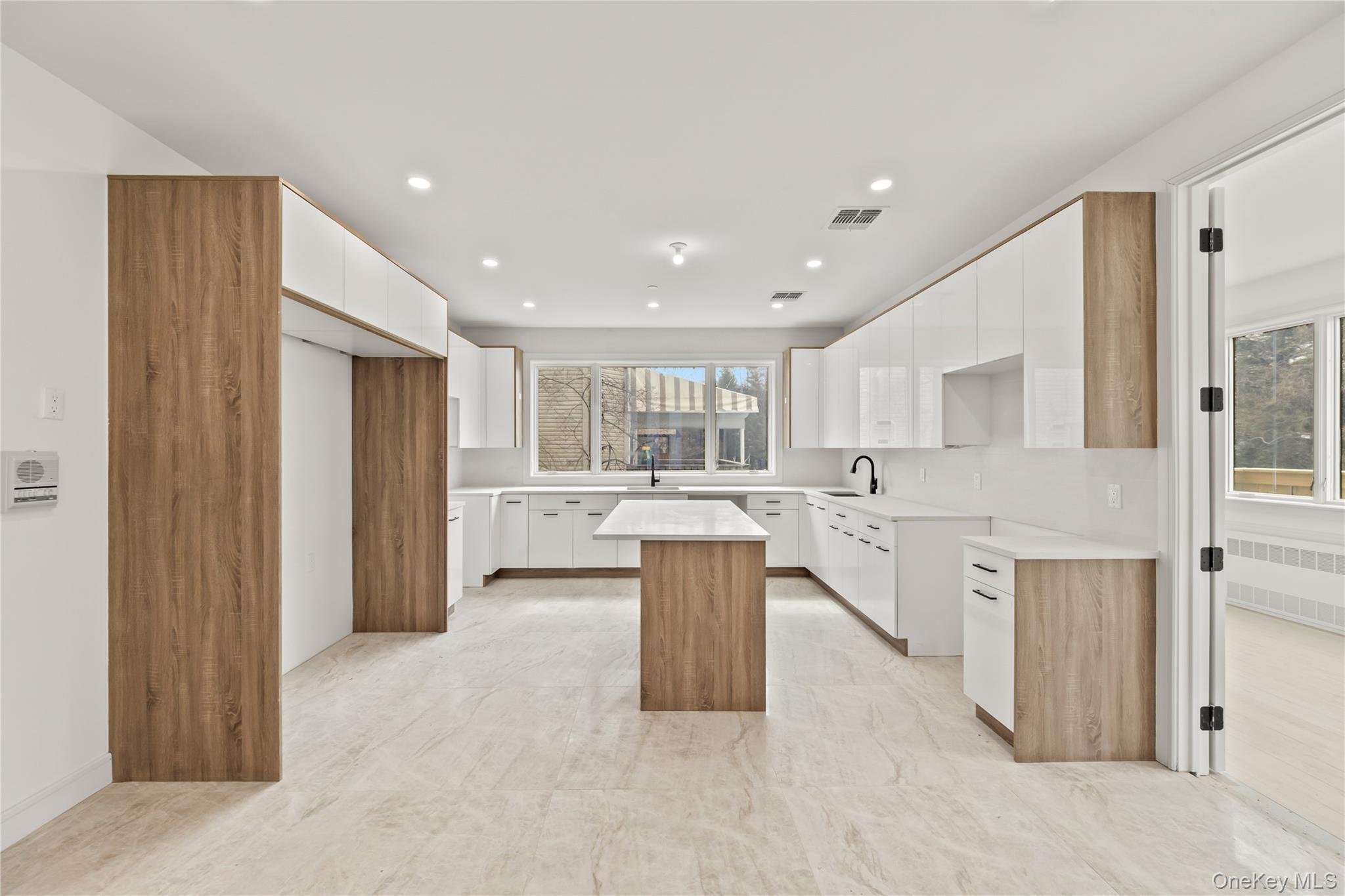 Condo Warren  Rockland County, NY 10952, MLS-970796-14