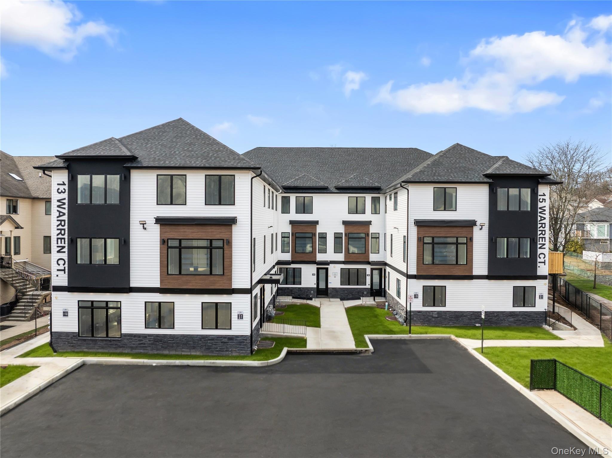 Condo Warren  Rockland County, NY 10952, MLS-970796-2