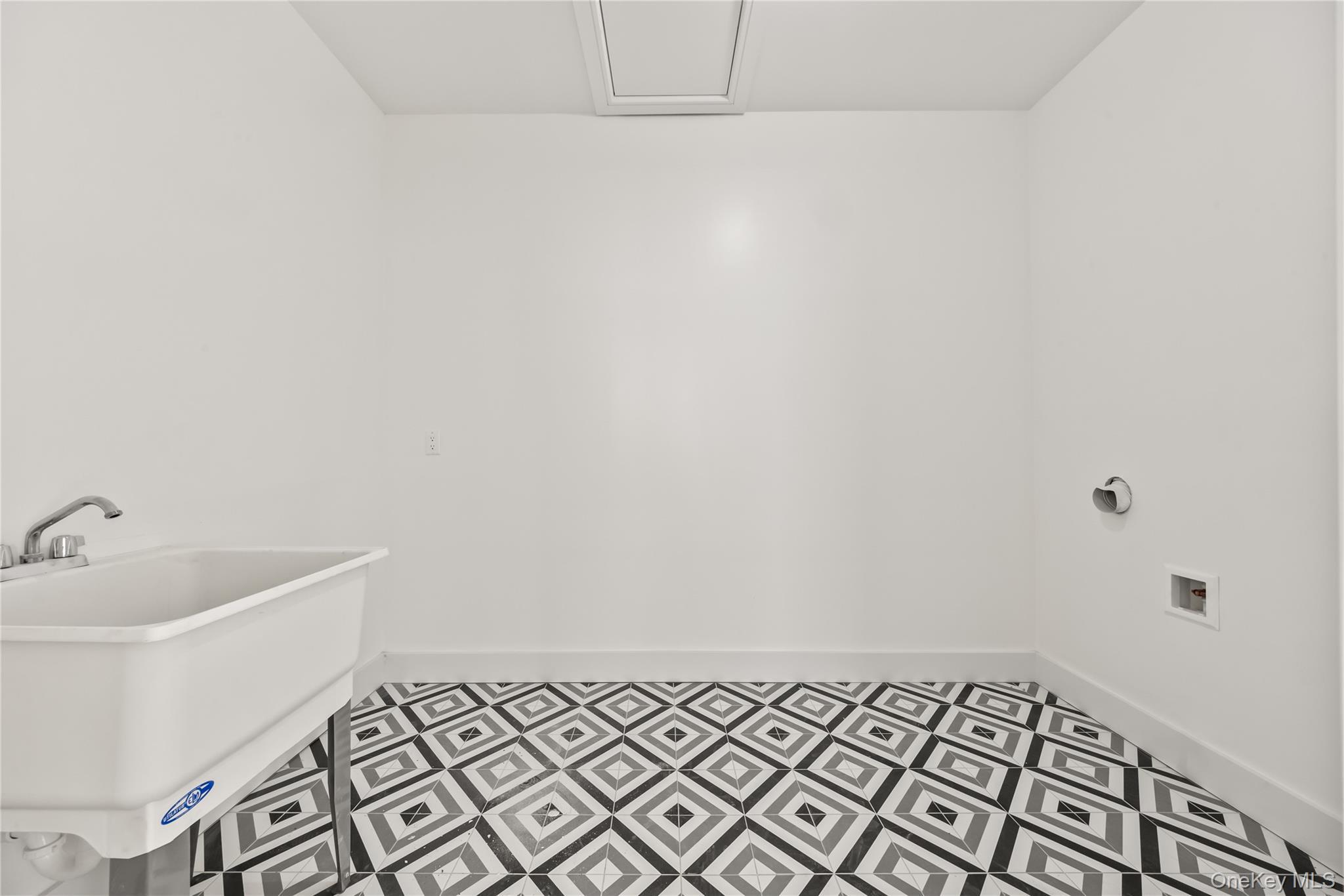 Condo Warren  Rockland County, NY 10952, MLS-970796-36