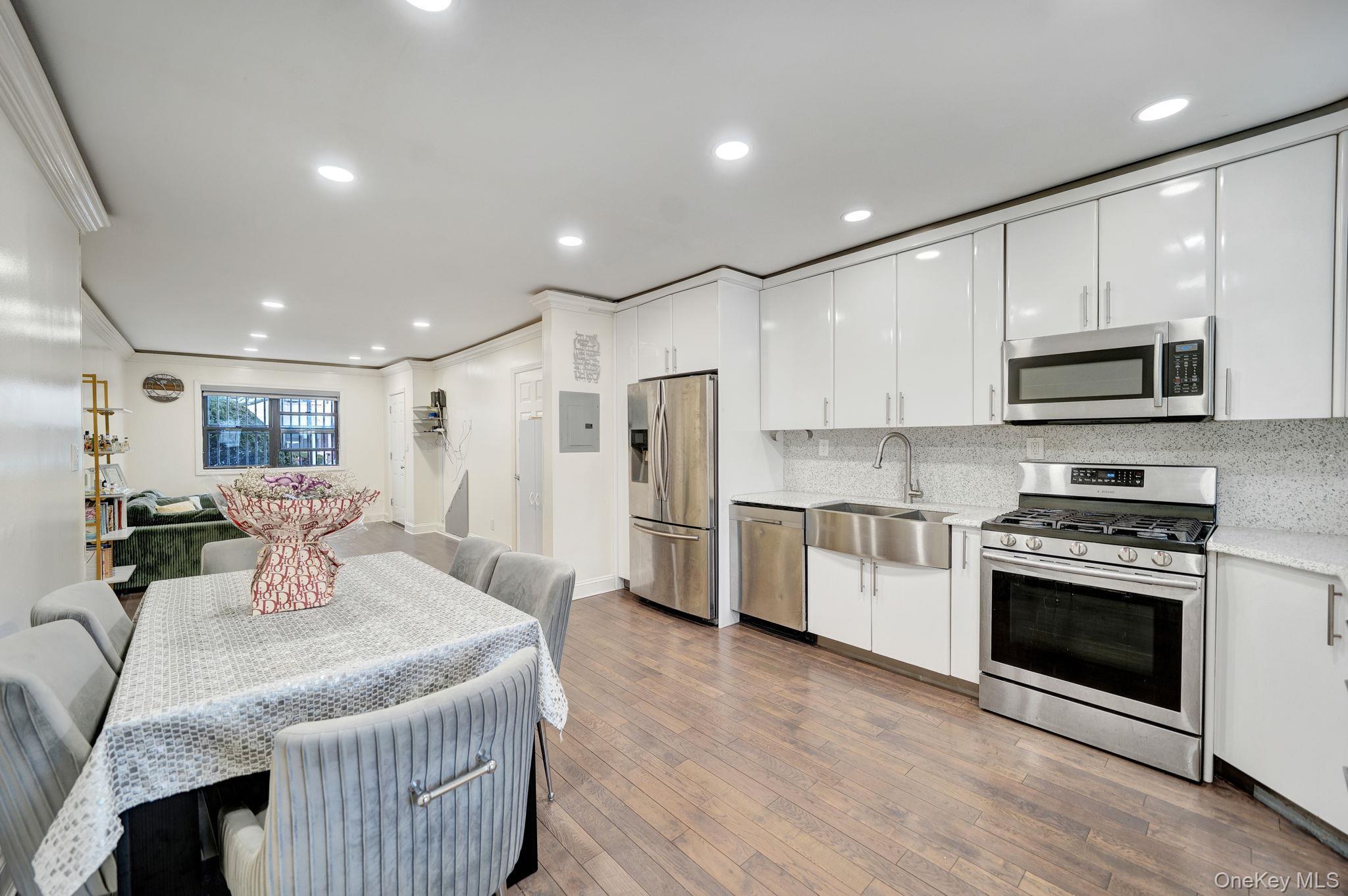 Coop 72nd  Queens, NY 11367, MLS-970812-7